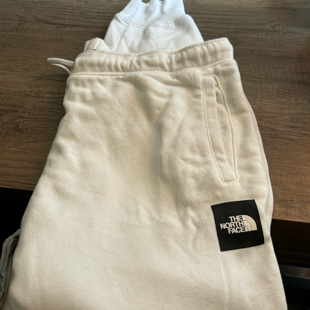 The North Face Cream Sweatpants Relaxed Fit